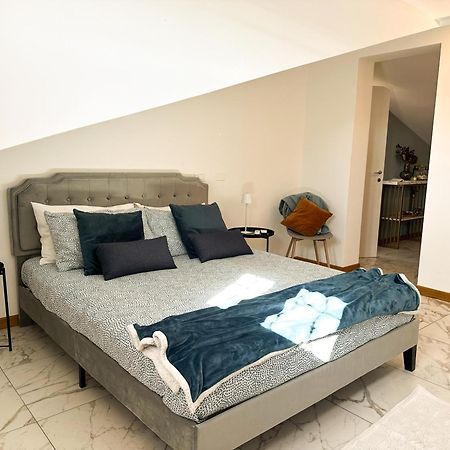 Carolas Luxury House 피우미치노 외부 사진