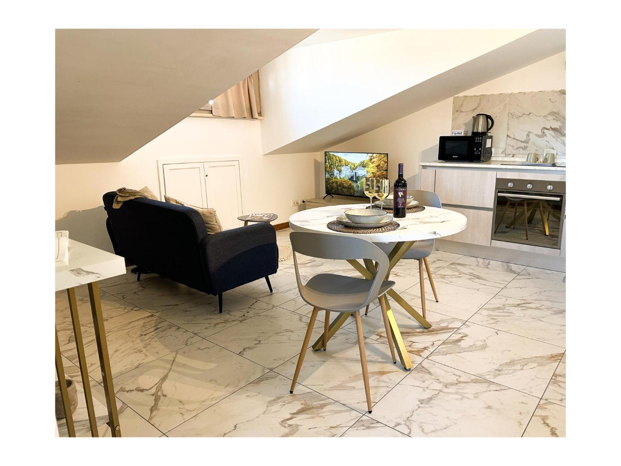 Carolas Luxury House 피우미치노 외부 사진